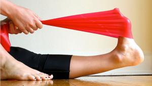 4 ασκήσεις για να αποφύγετε τους πόνους στα πόδια
